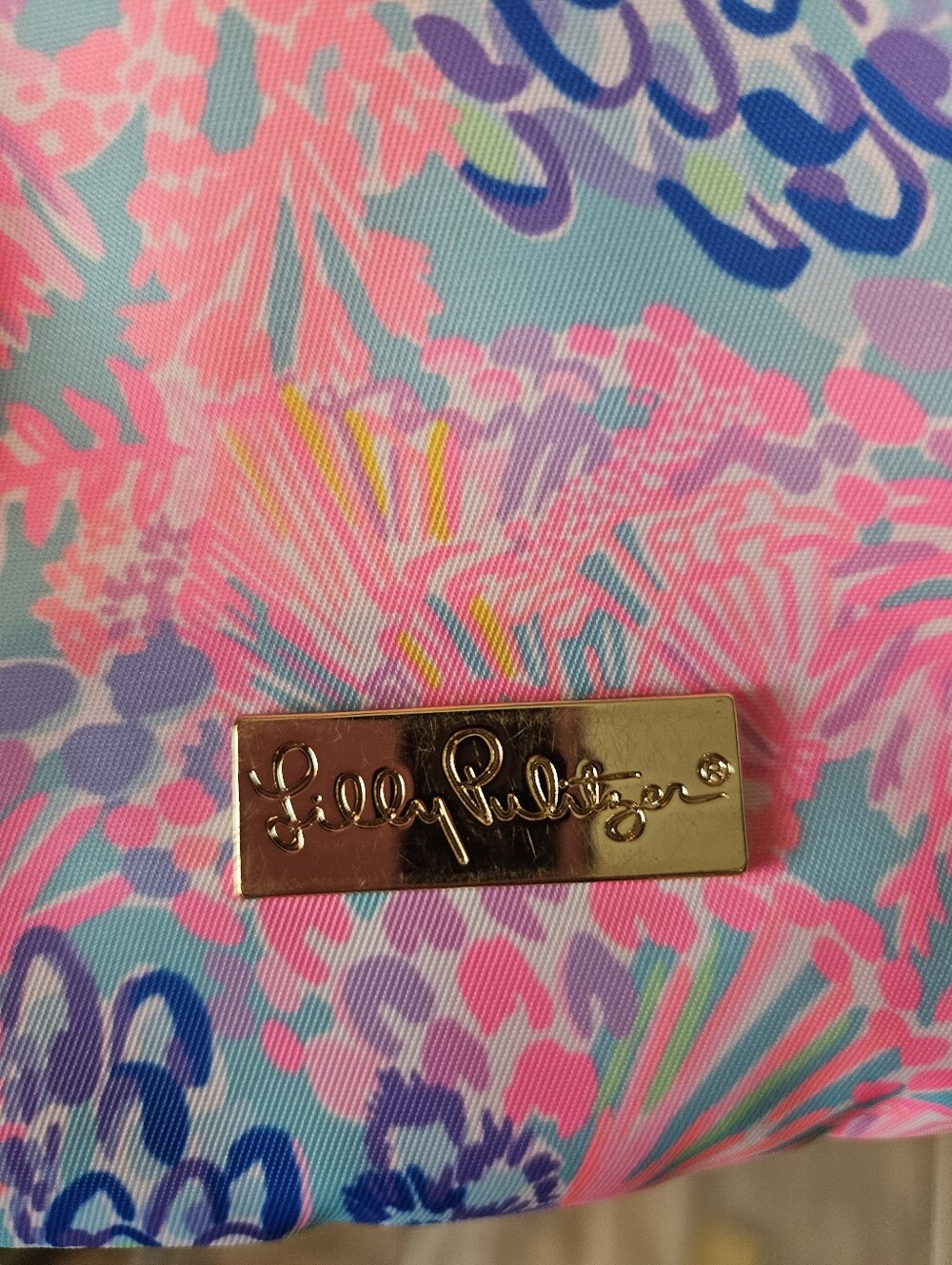 Lilly Pulitzer Printed Hanging Travel Case Kit Splendor in the Sand - No bottles - Picture 3 of 6